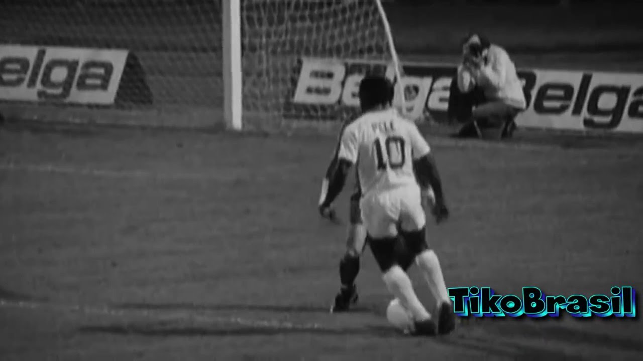 Pelé ● Playmaker