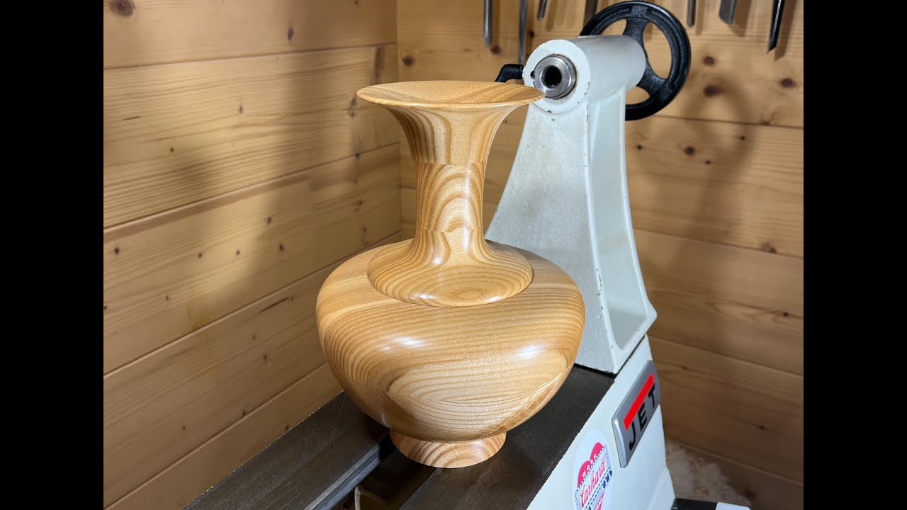 Vase Ashley I. || Woodturning