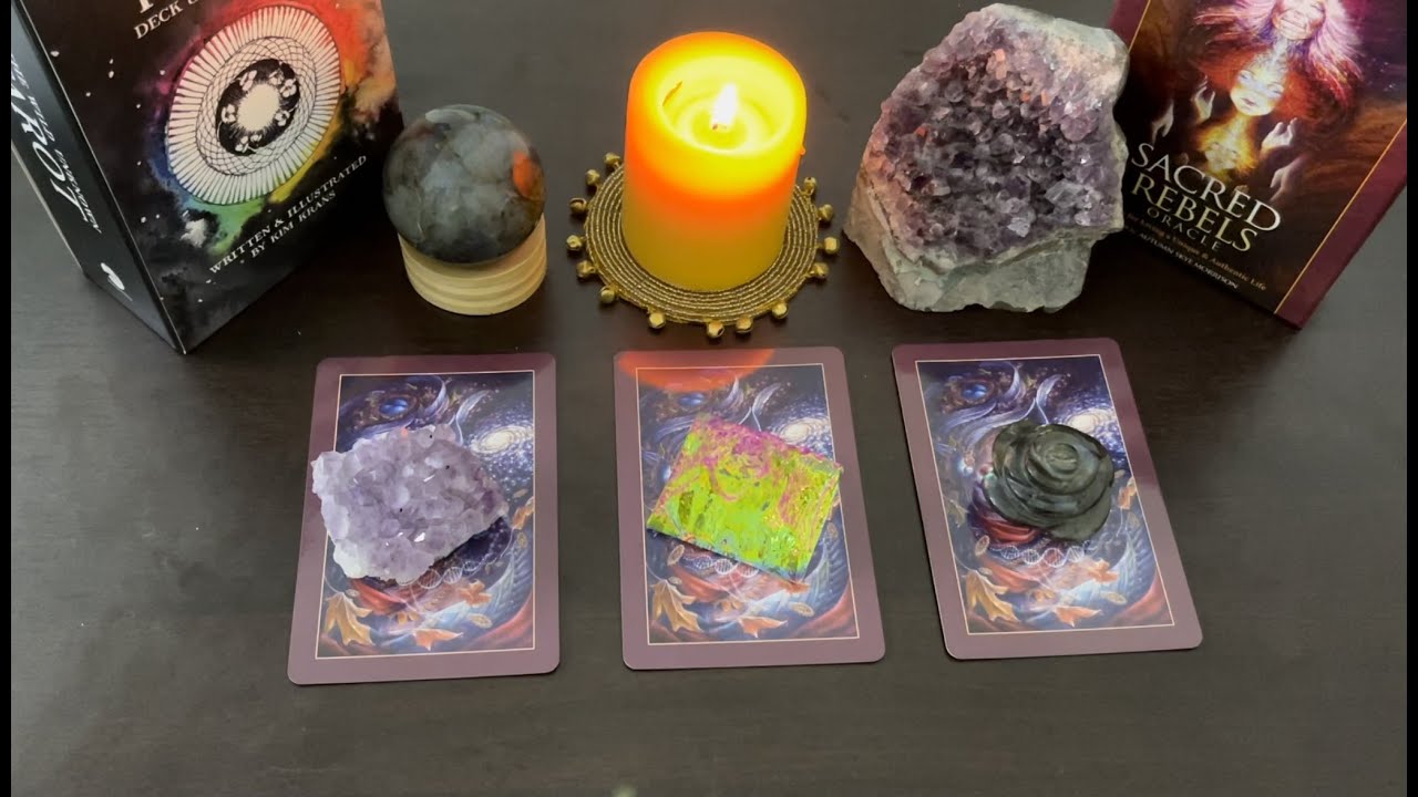 **pick a card** WHAT DOES THE UNIVERSE WANT TO SAY TO YOU RIGHT NOW?
