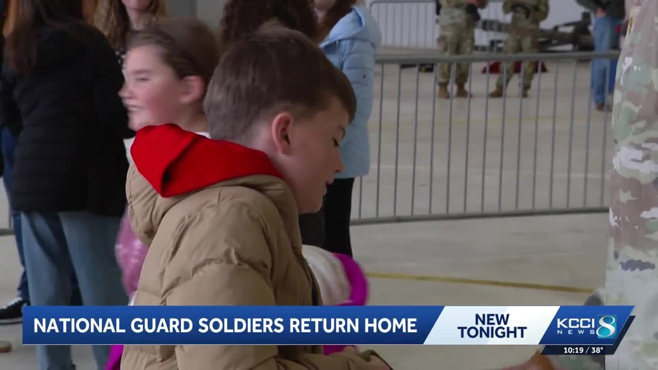 Iowa National Guard soldiers return to Des Moines after 10-month deployment