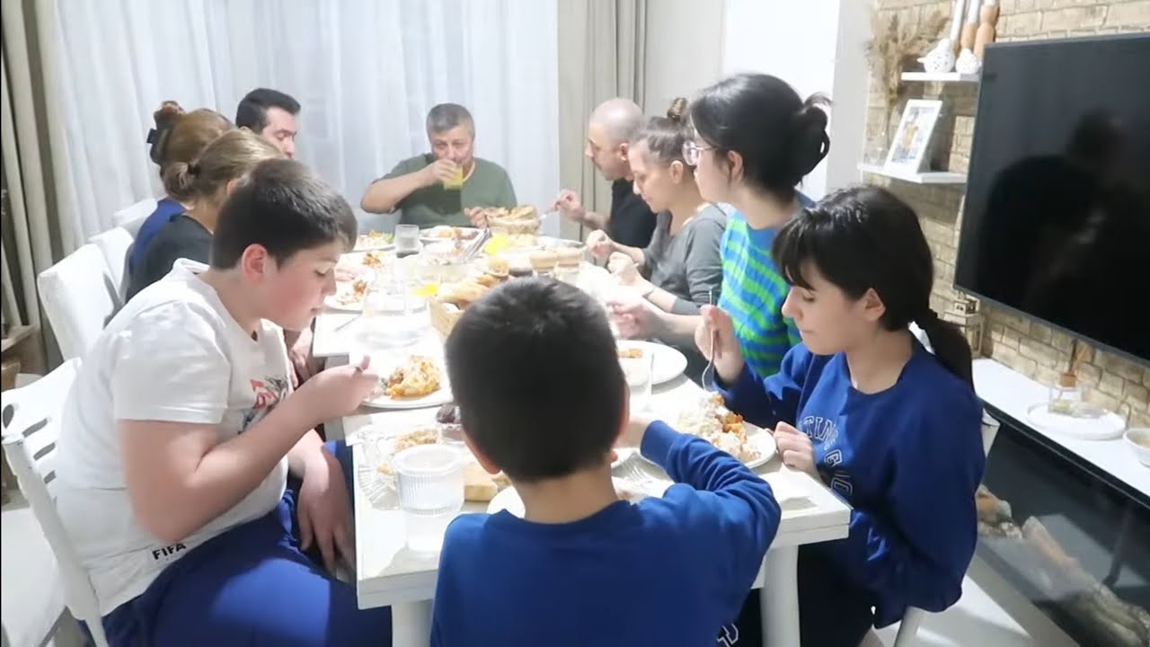 İFTARA MİSAFİRLERİMİZ VAR❤️10 KİŞİLİK İFTAR MENÜSÜ👍SULTAN KEBABI👍OĞLUM ORUÇ🥰SOFRA DUASI🤲TAVA BÖREĞİ👍