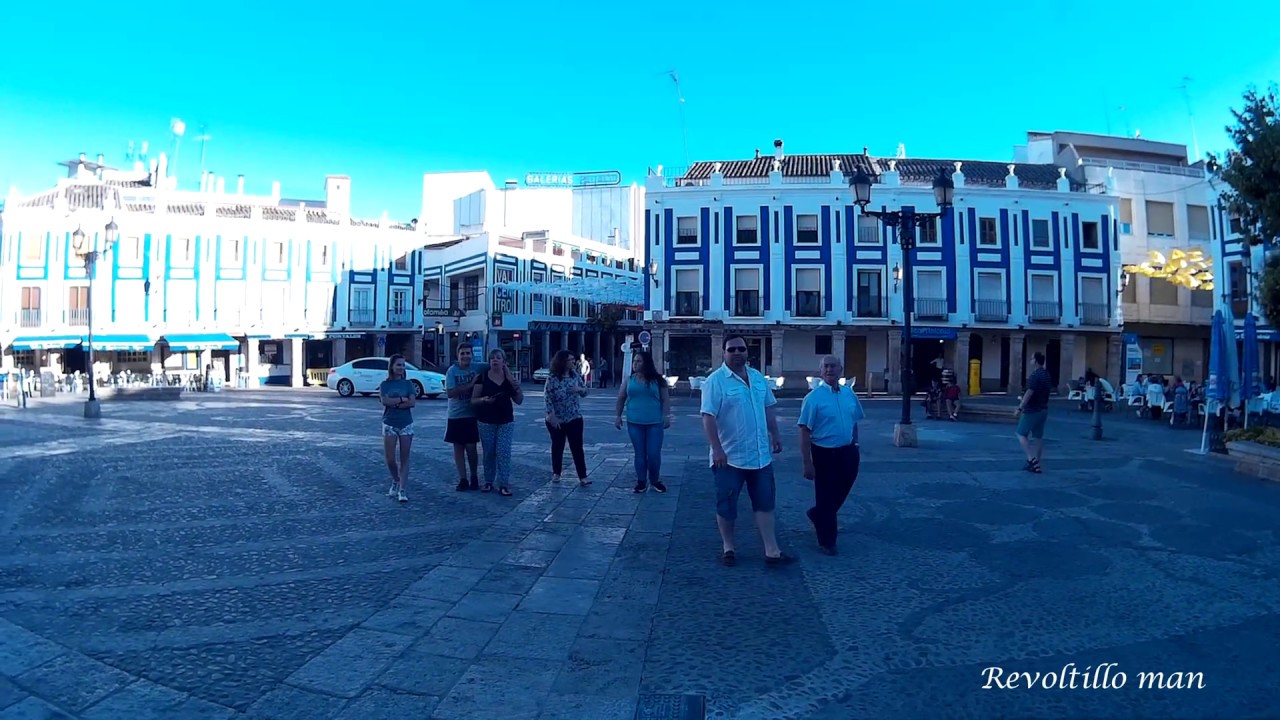 Valdepeñas turismo con denominación de origen I 4K.