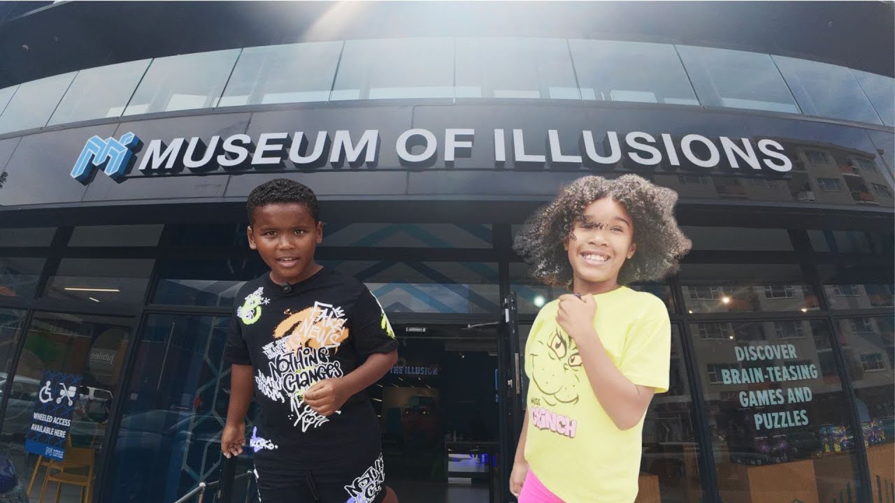 This Museum Tricks Your Brain 🤯 - Museum of Illusions in Cape Town