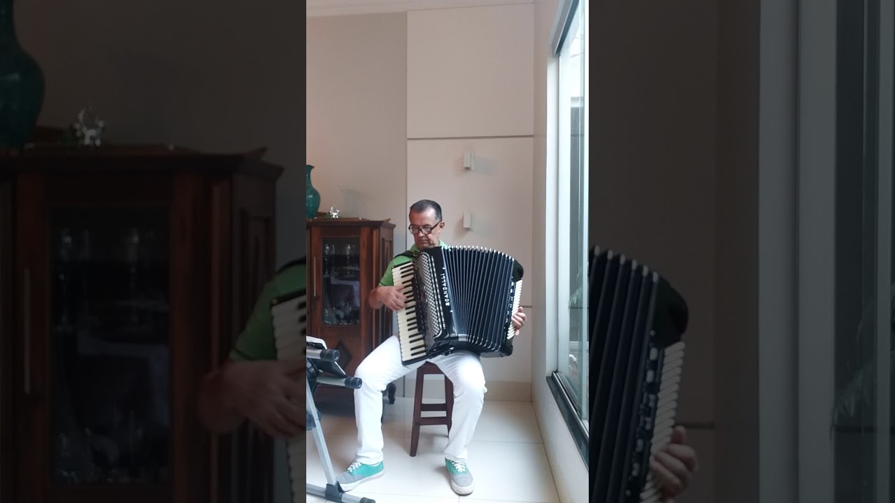 Hino 105 - ( Volta ao teu lar Paternal )