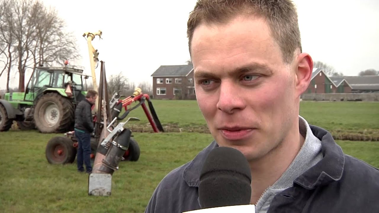 Baggerspuit met arm van 24 meter