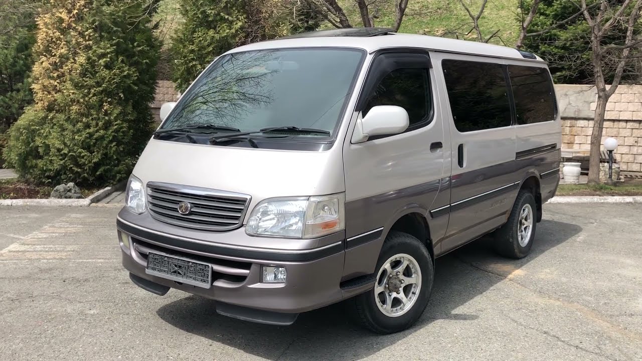 Toyota Hiace в кузове KZH106 из Японии