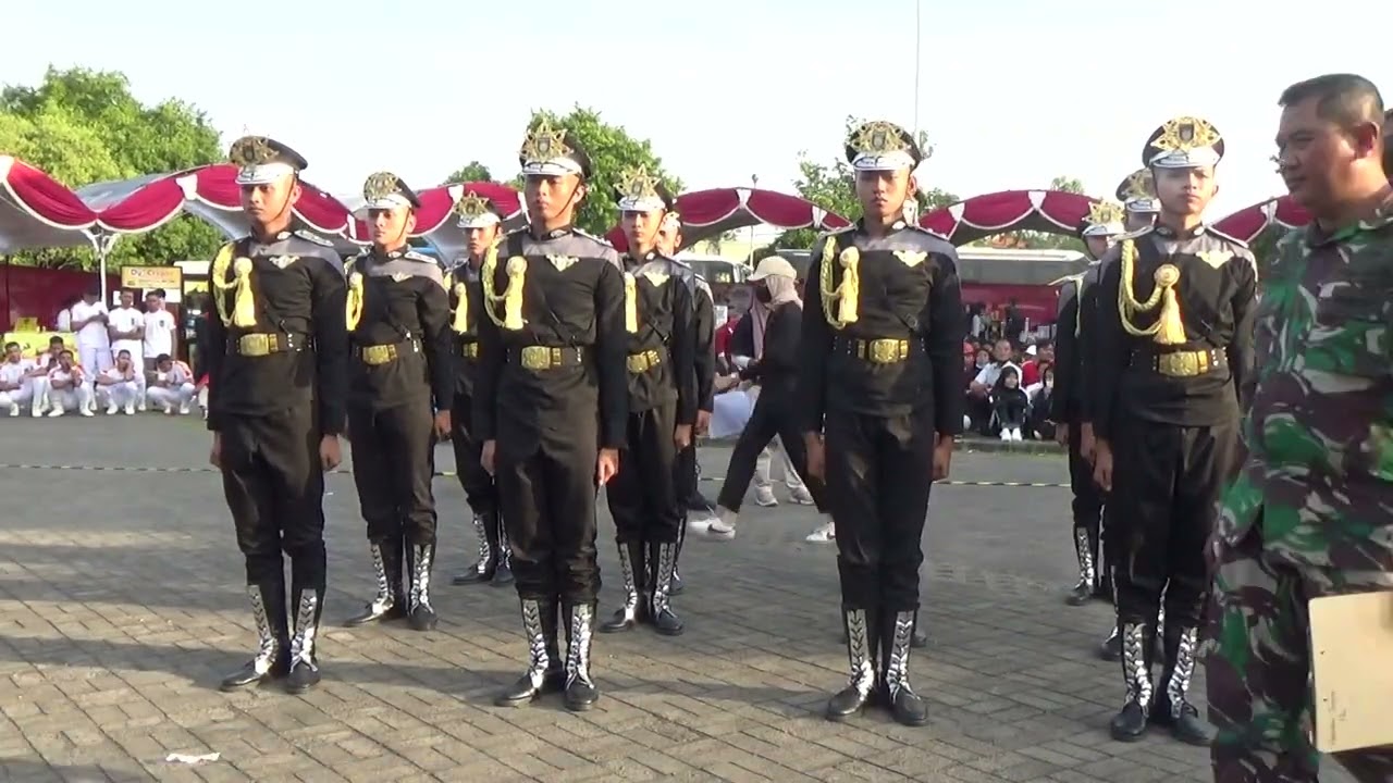 PASKIBRA SMK  Wisudha Karya Kudus dalam event  LKBB GARUDA JAYA tour Competition Java Series 2022