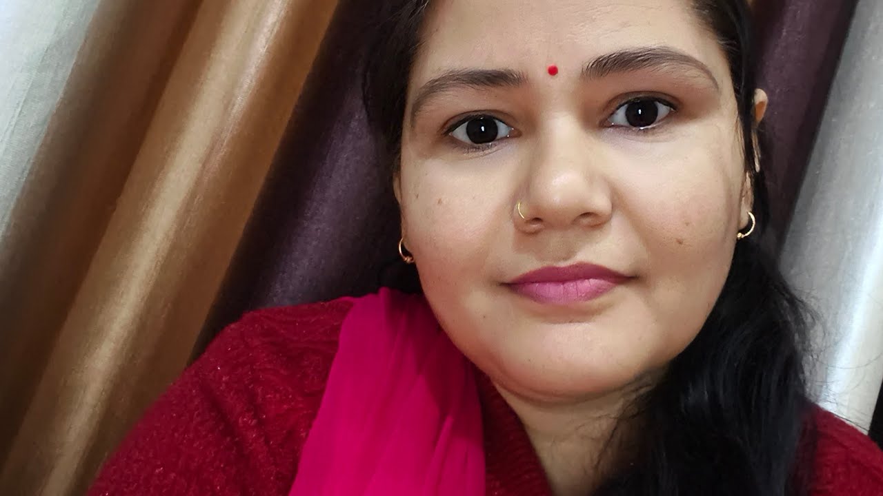 जीवन में अपनी तुलना किसी से मत करो क्योंकि चांद और सूरज भी अपने अपने समय पर ही चमकते हैं। live..