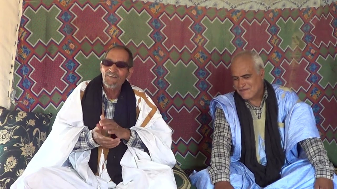 الشاعر مصطفى ولد البار ولد عبد الدائم نصائح ادبية موجهة للمجتمع