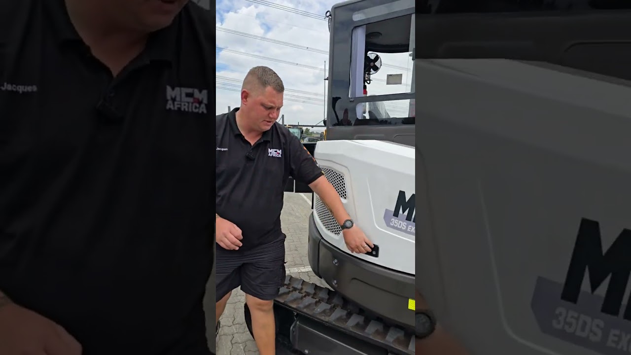 MCM 35DS Excavator - Built Tough