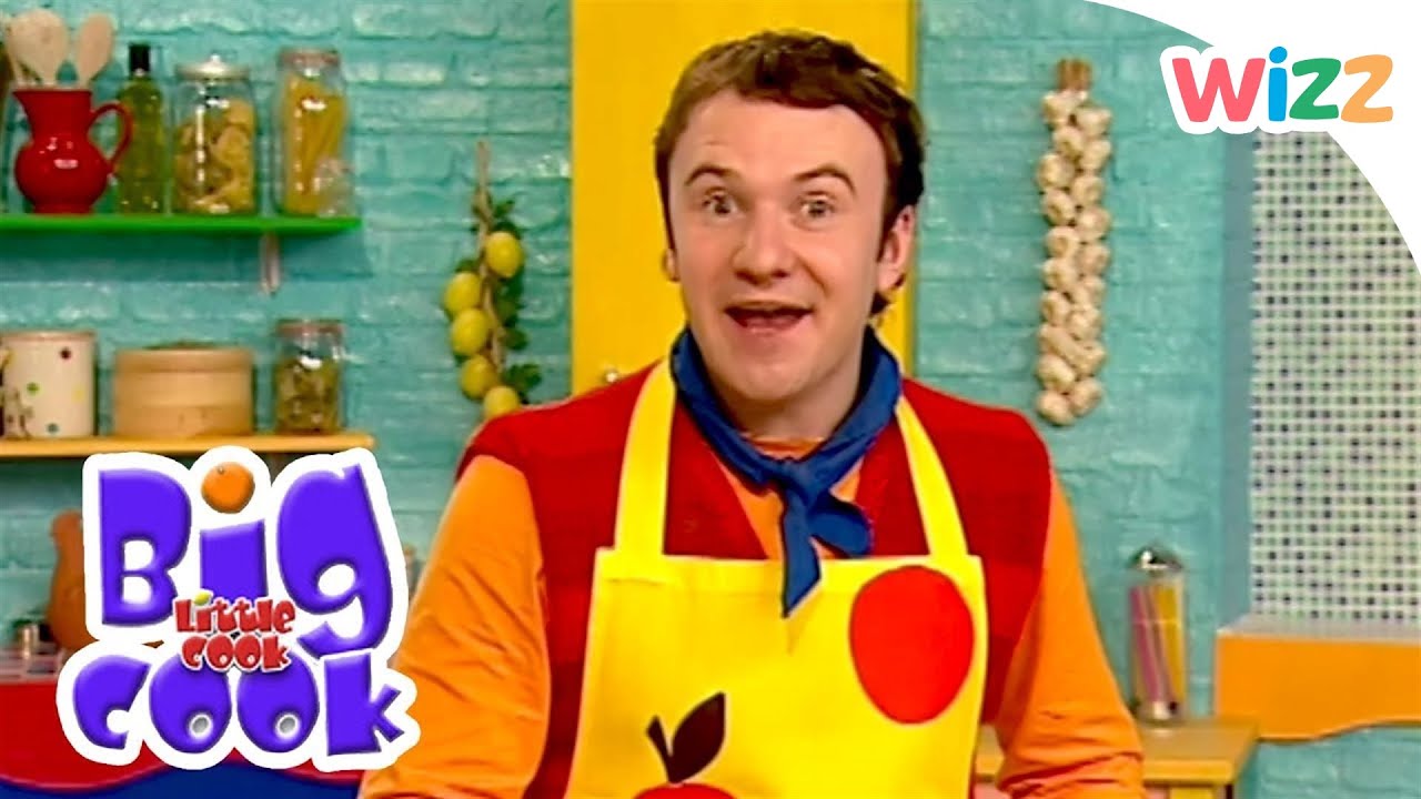 Big Cook Little Cook - Hearty Apple Pie | Wizz | TV Shows for Kids