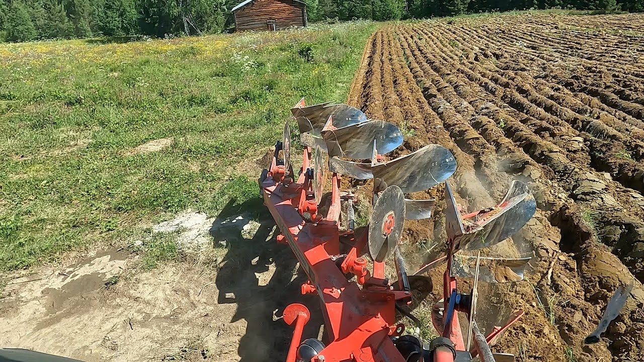 Project Westeros - Part 3: Plowing and Seeding with a Valtra N123