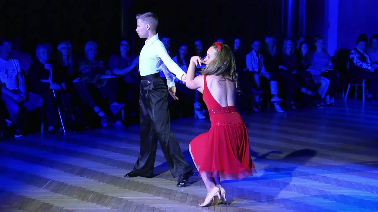 Petr Novák - Veronika Surmařová ShowDance 2016 HIGH SCHOOL MUSICAL