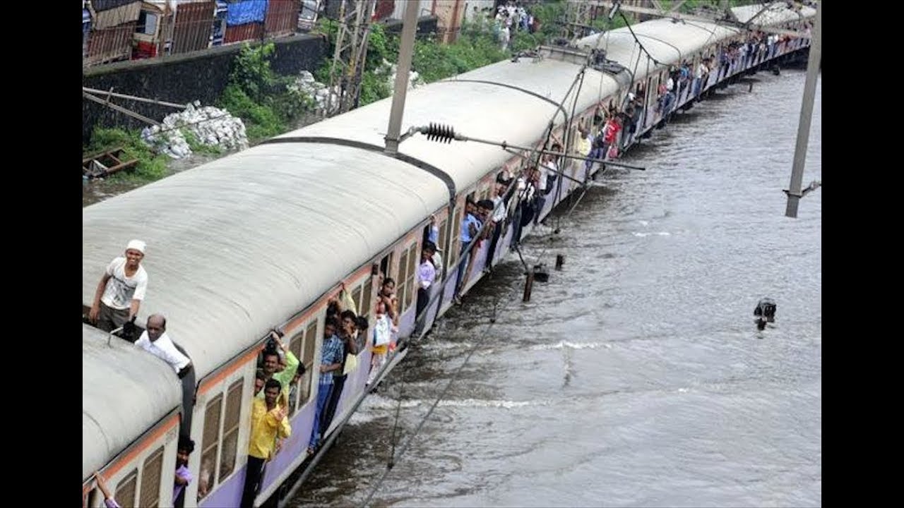 Mumbai RAIN News | Mumbai On The Road After Heavy Rain