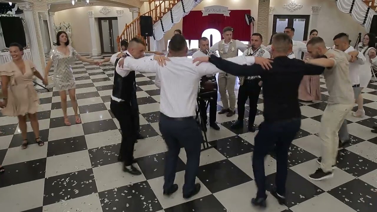 Mirele si nunul mare bat cozacu cit mai tare🔥😍