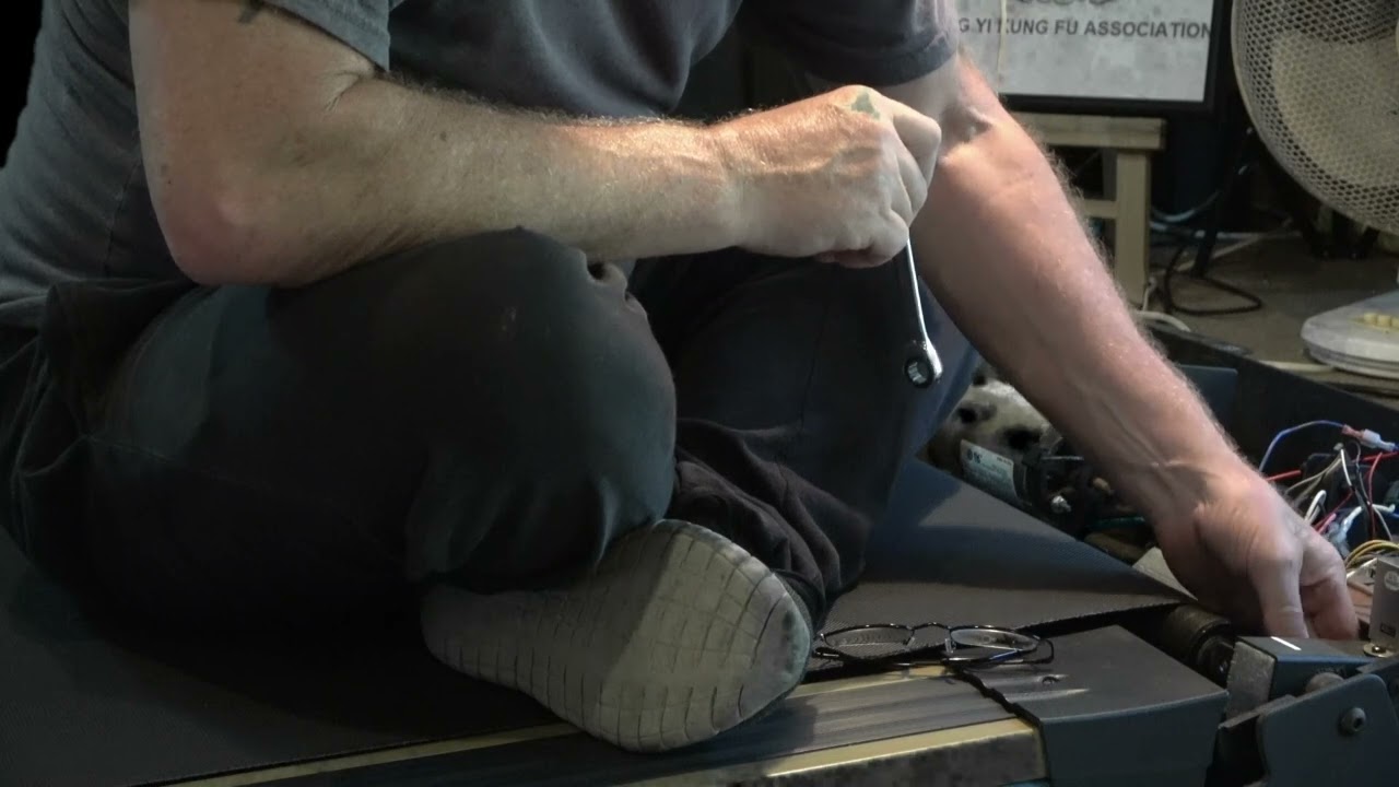 HOW TO REPLACE YOUR NORDICTRACK TREADMILL FRONT ROLLER