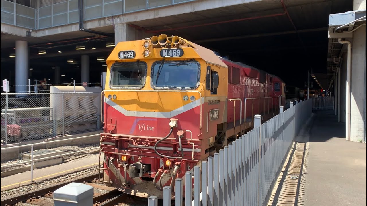 V/Line N469 City of Morwell Departing Southern Cross Station to Ballarat - Leslie RS5T HORN SHOW