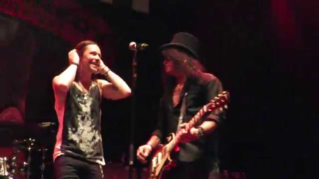 Slash ft. Myles Kennedy & the Conspirators - 