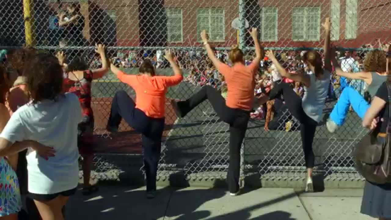PoP uP 2014 - PS10 Flash Mob (Brooklyn, New York)