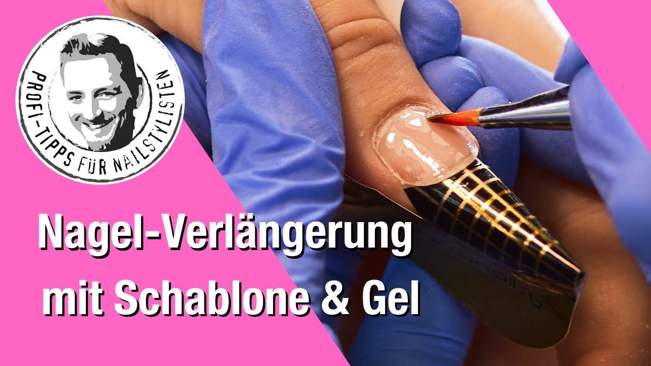 Nägel mit Schablone und Gel verlängern.