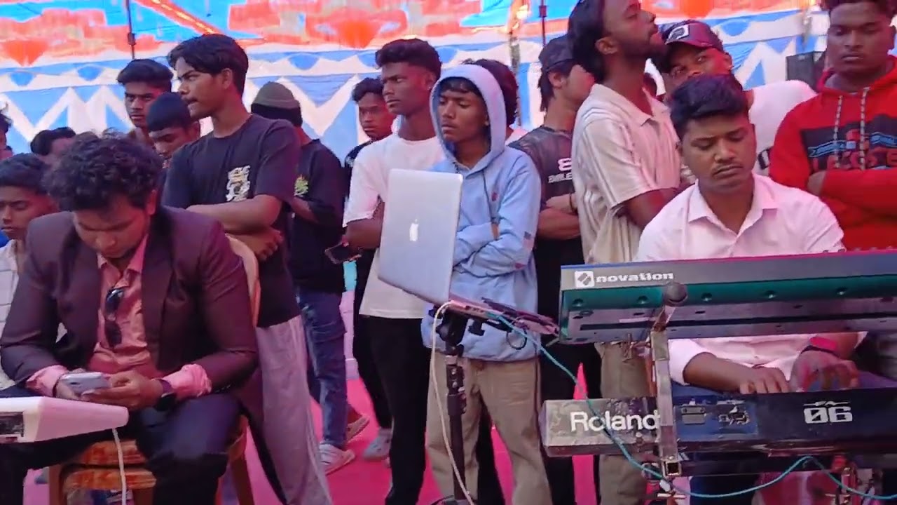 Nuagada sovarea kerdang somaj ra sangitha