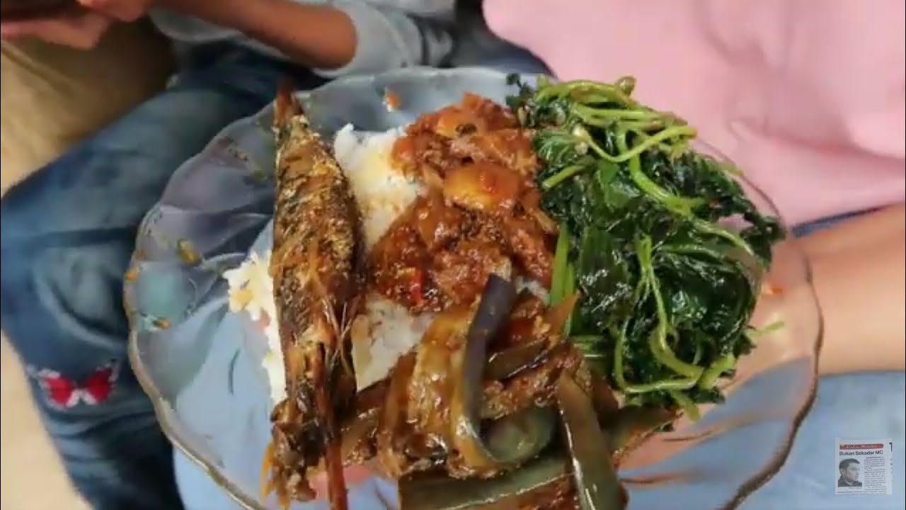 WAYAHE MANGAN, ISTIRAHAT GAESSS MUMPUNG NGGAK ADA PEMBELI