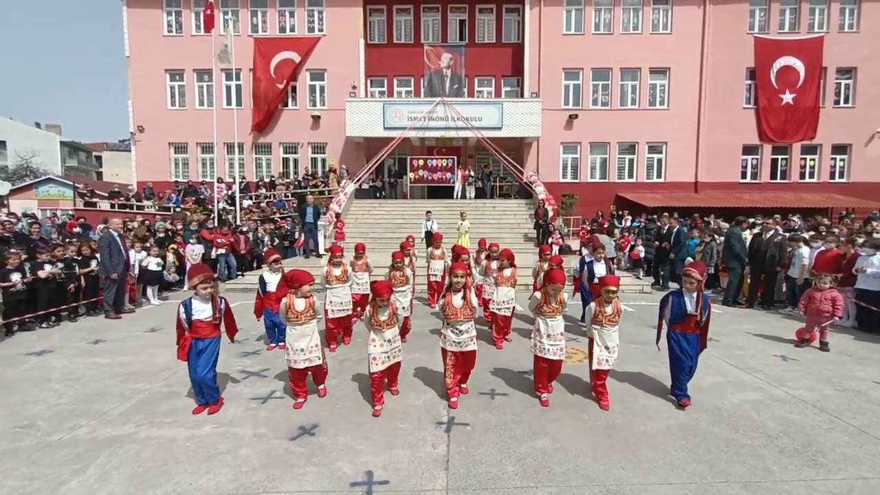 2B Sınıfı Çökertme,Hele Meryem,Hoş Gelişler Ola Mustafa Kemal Paşa 23 Nisan Gösterisi
