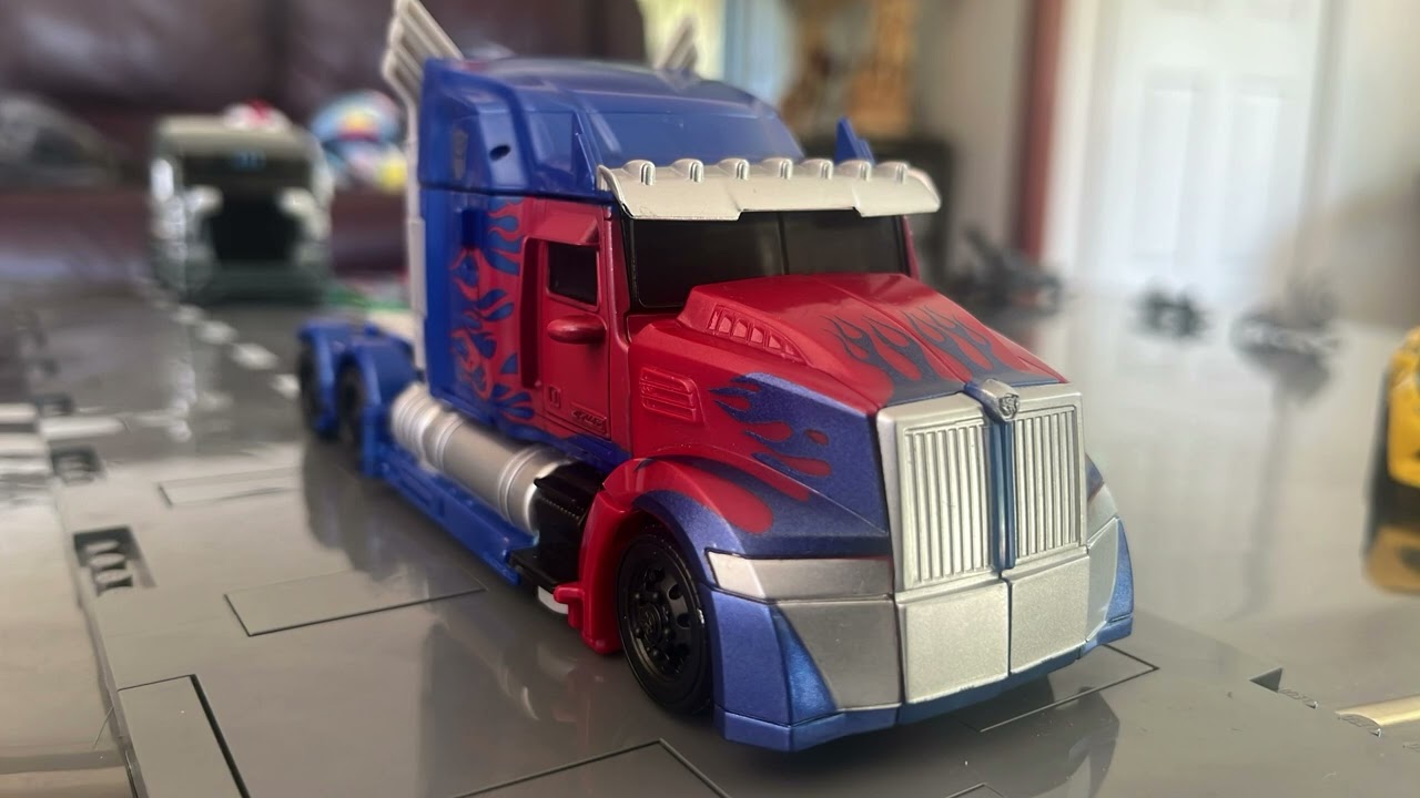 Transformers  age of extinction Optimus vs galvatron stop motion