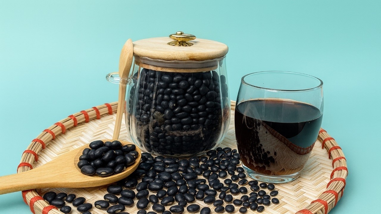 Drink Black Bean Water Every Day: Here’s What Happens to Your Body!