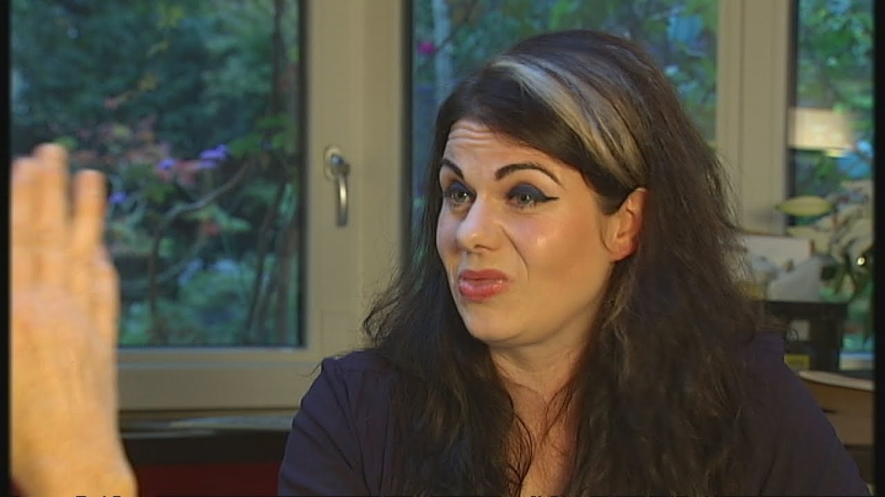 Caitlin Moran: 'I can still remember what it was like being poor' | Channel 4 News
