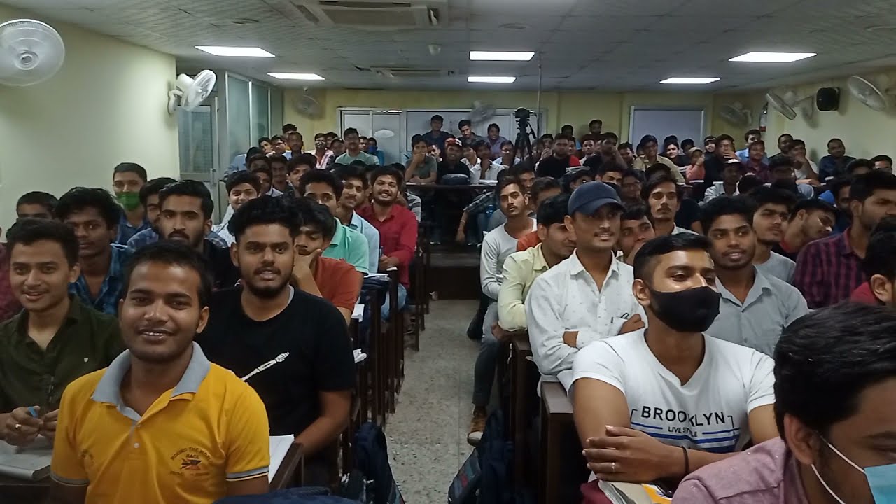P K Sir offline Chemistry Class