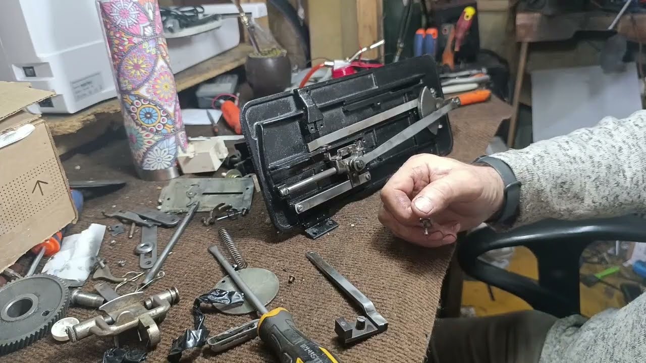 Recuperamos Máquina de bote derecho sin marca si saben que marca es pongan en los comentarios