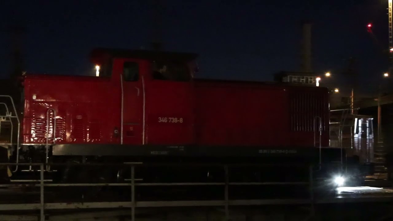 Br 346 738 rangiert von der Drehscheibe beim Dresdener Dampflok Treff