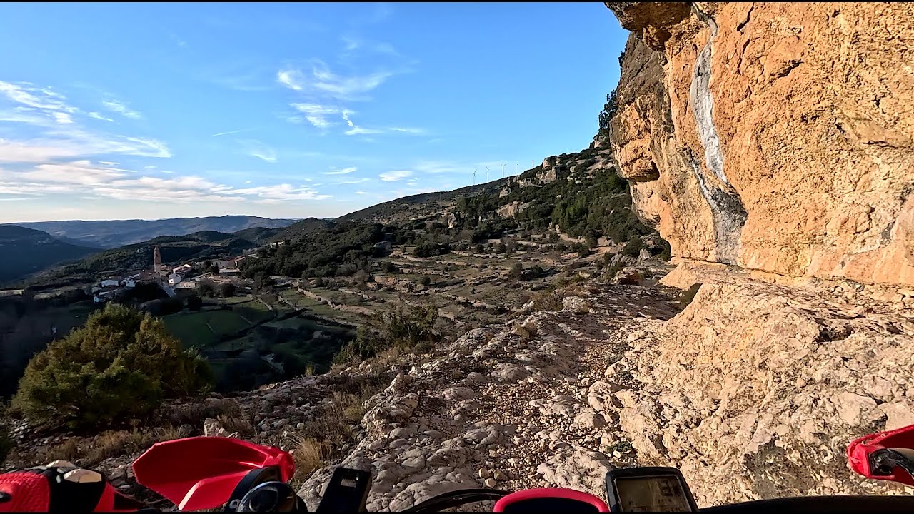 VTT de Forcall à Morella par le sommet Garumba (Bas Aragon). Paysages fabuleux. Suite et fin