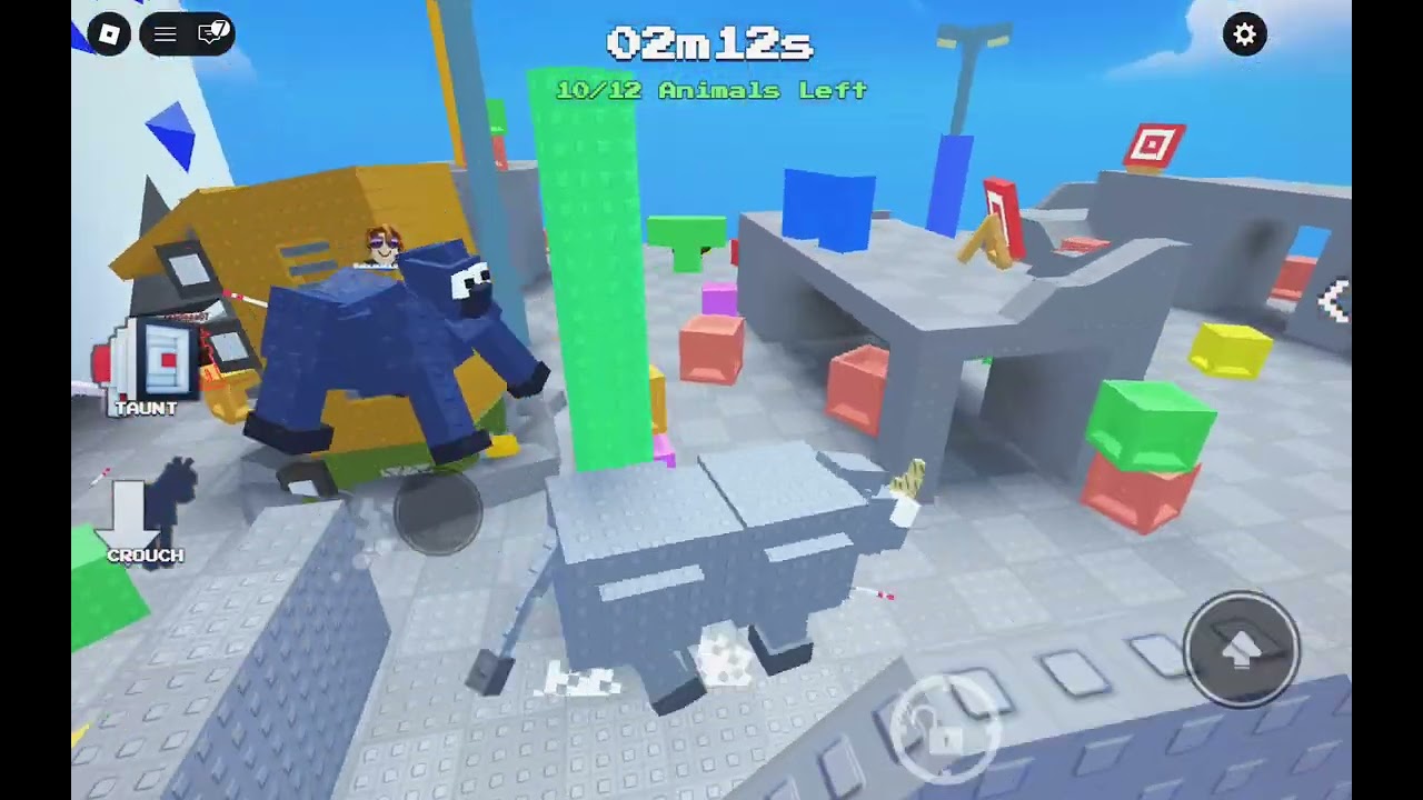 Running from the zookeeper in Zoo or Oof Roblox 