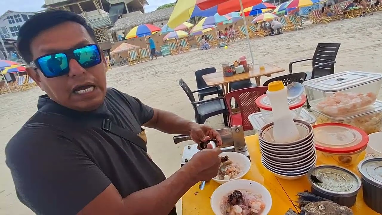 Mejor ceviche del Ecuador playa Montañita, frente al mar 🌊 🌊,  preparación al momento.