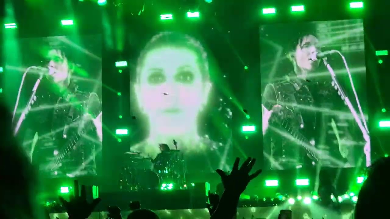 Motionless In White 
