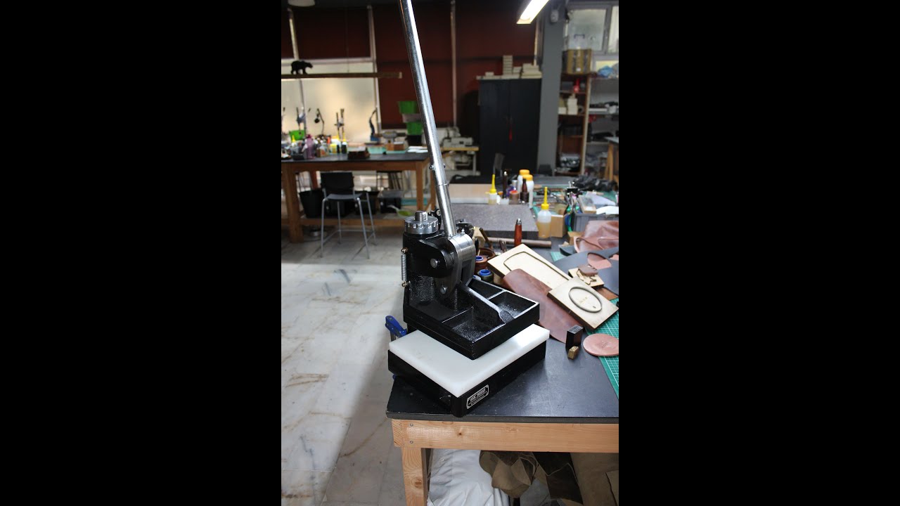 Döner Kafa Manuel Deri Kesim Presi (Swing Head Hand Operated Clicker Press)