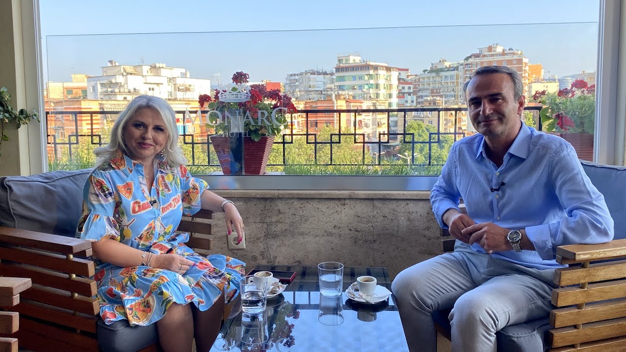 Artjola Toska - Një zë gëzimi