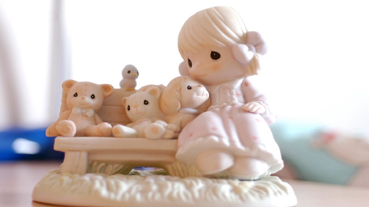 If You Still Own These 70's Figurines, They Could Make You a Lot of Money