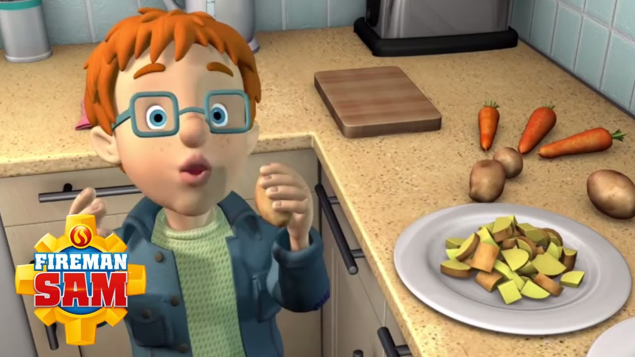 Norman caught Messing around in Elvis' Kitchen | Fireman Sam | Videos for Kids