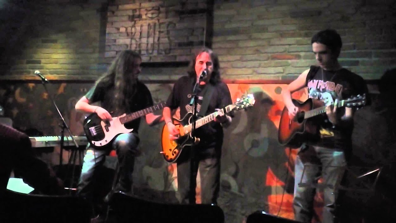 Toni Smith & Blacsmith Underground Acoustic Crossover