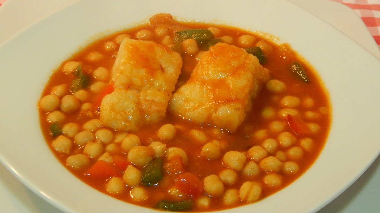 Receta de garbanzos con bacalao fácil y tradicional