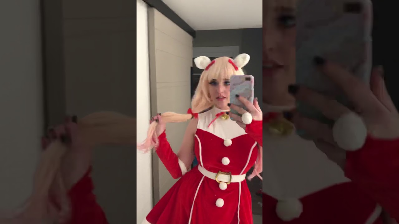 Jingles in vanilla cosplay!