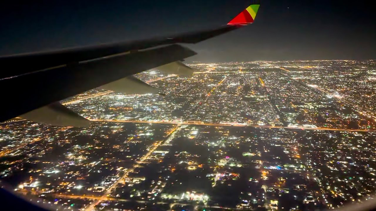 Night landing at Miami International Airport Tap Air Portugal Airbus A330-200