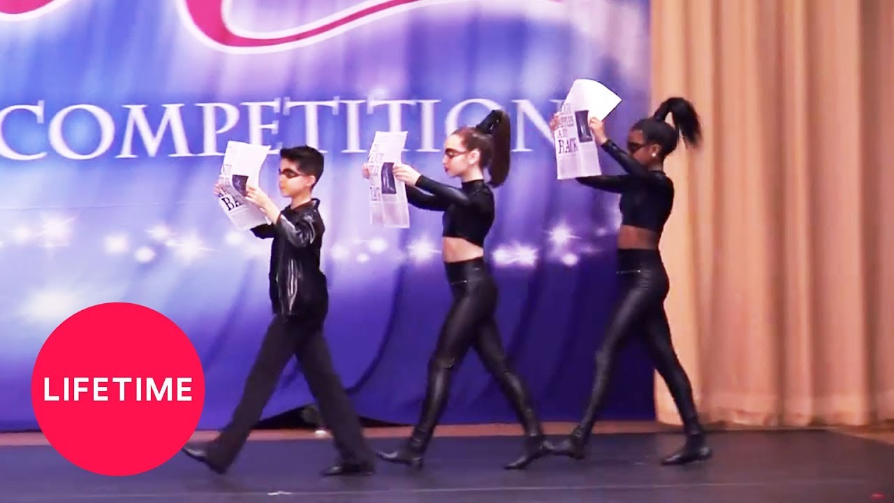 Dance Moms: Candy Apples Trio Dance - 