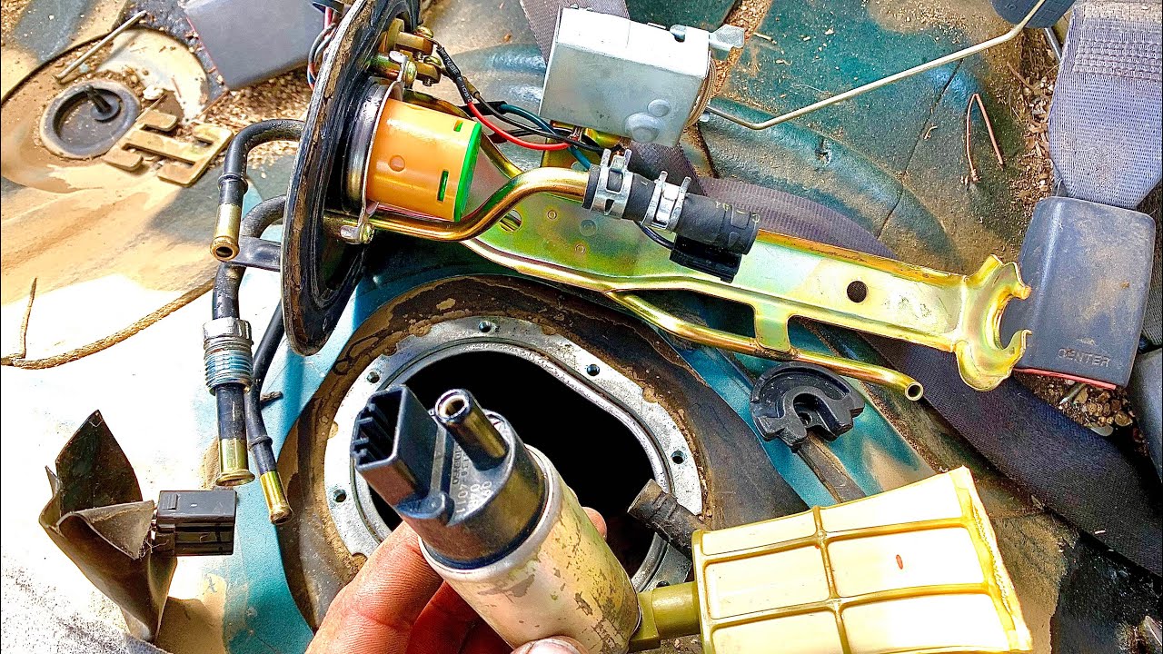 Como reemplazar bomba de gasolina en un Toyota @El Chano Jose
