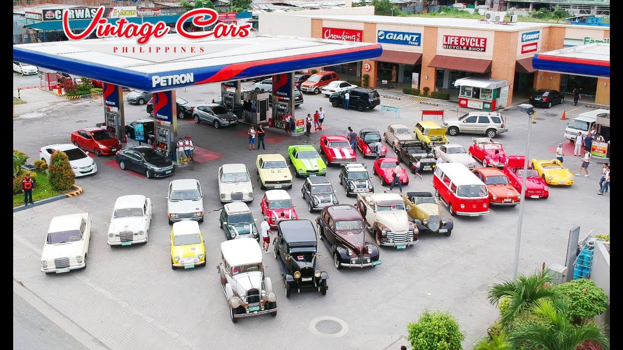 Vintage Cars Philippines Parade - Christmas by Manila Bay 2017