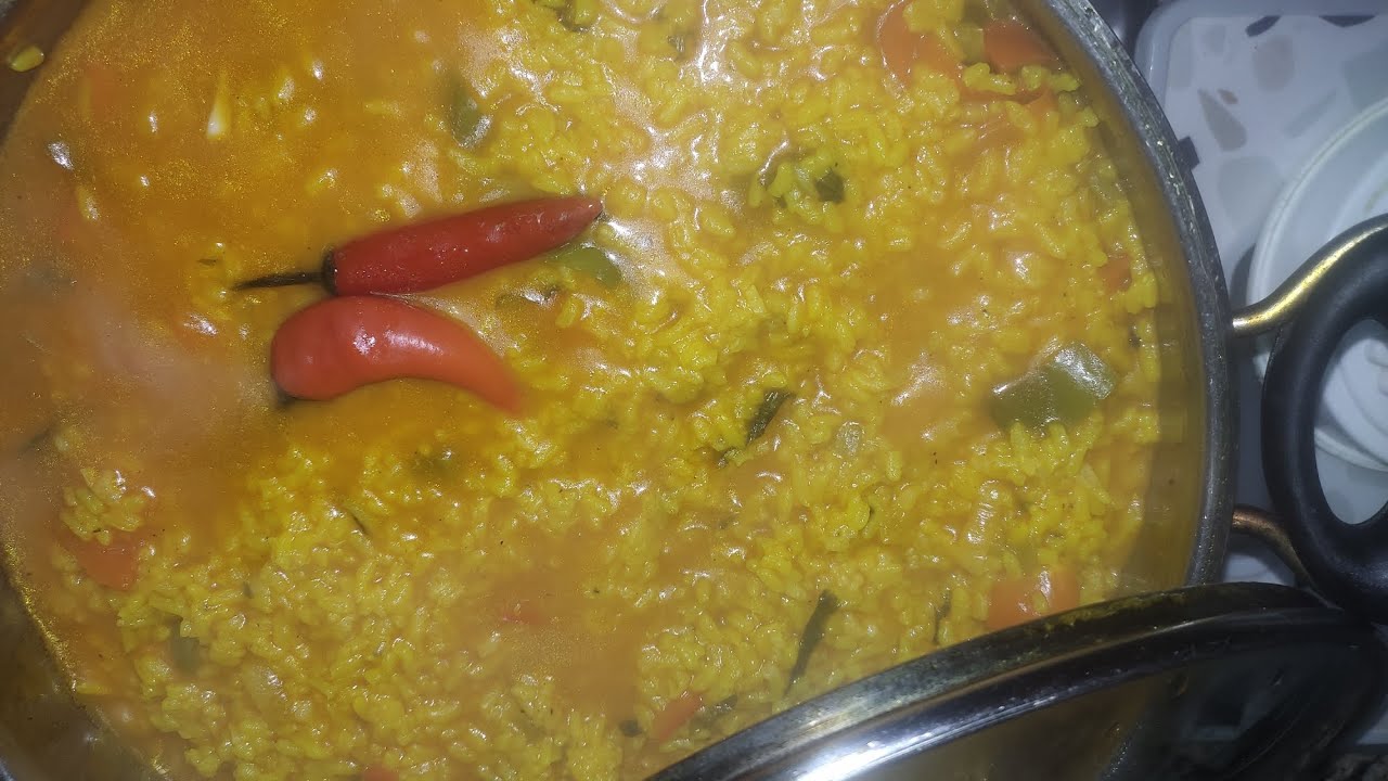 روز بالمطيشة ساهل ولذيذ 🍚🍅