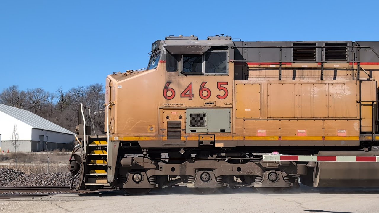 20260206 184056724Z 422960R S {UP6465 {UP8587 coal UP8120}{UP6039
